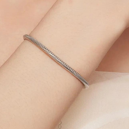 Pulsera Elegancia Clásica Plata